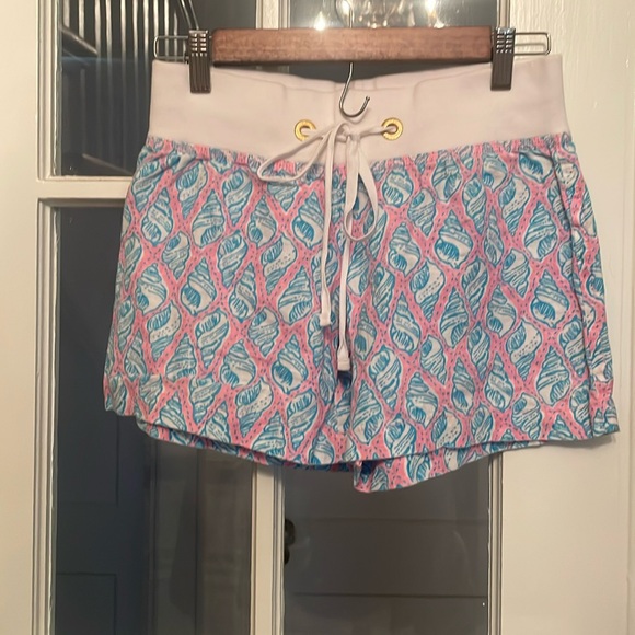 Lilly Pulitzer Shorts - Picture 1 of 5